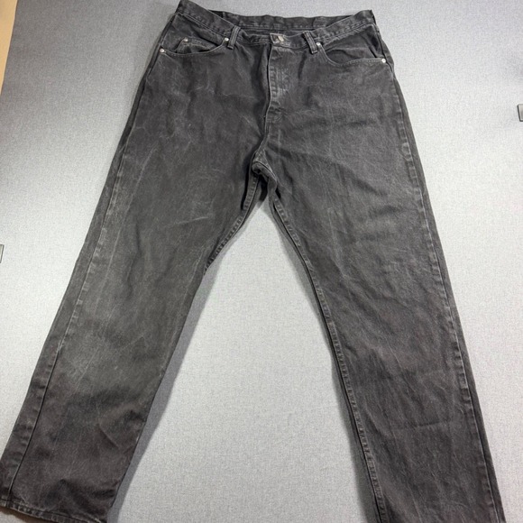 Wrangler Other - Wrangler Relaxed Fit Jeans Mens 38x32 Black Faded Denim 97601CB Cotton Pants